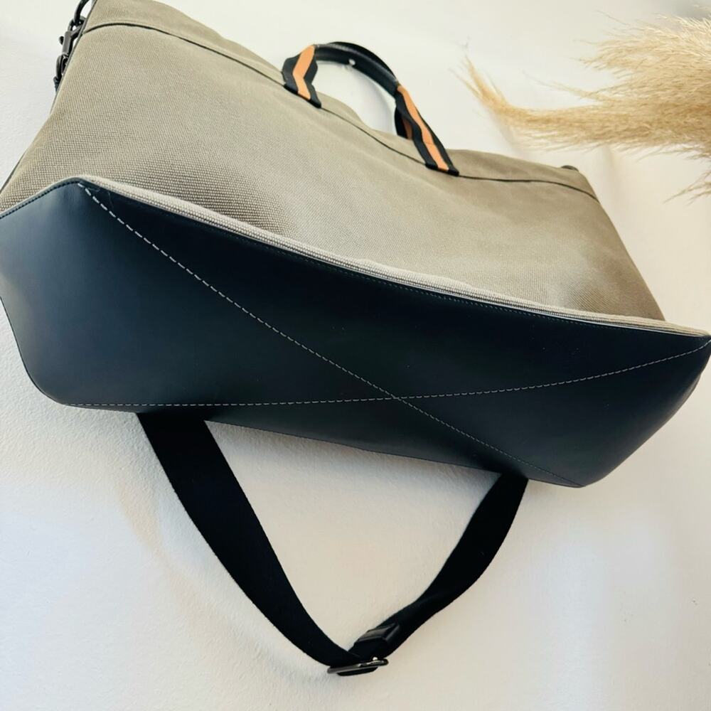 COACH UNISEX Olive Green Black Canvas Leather Zip Travel Shoulder Tote Bag 43 - Picture 8 of 16
